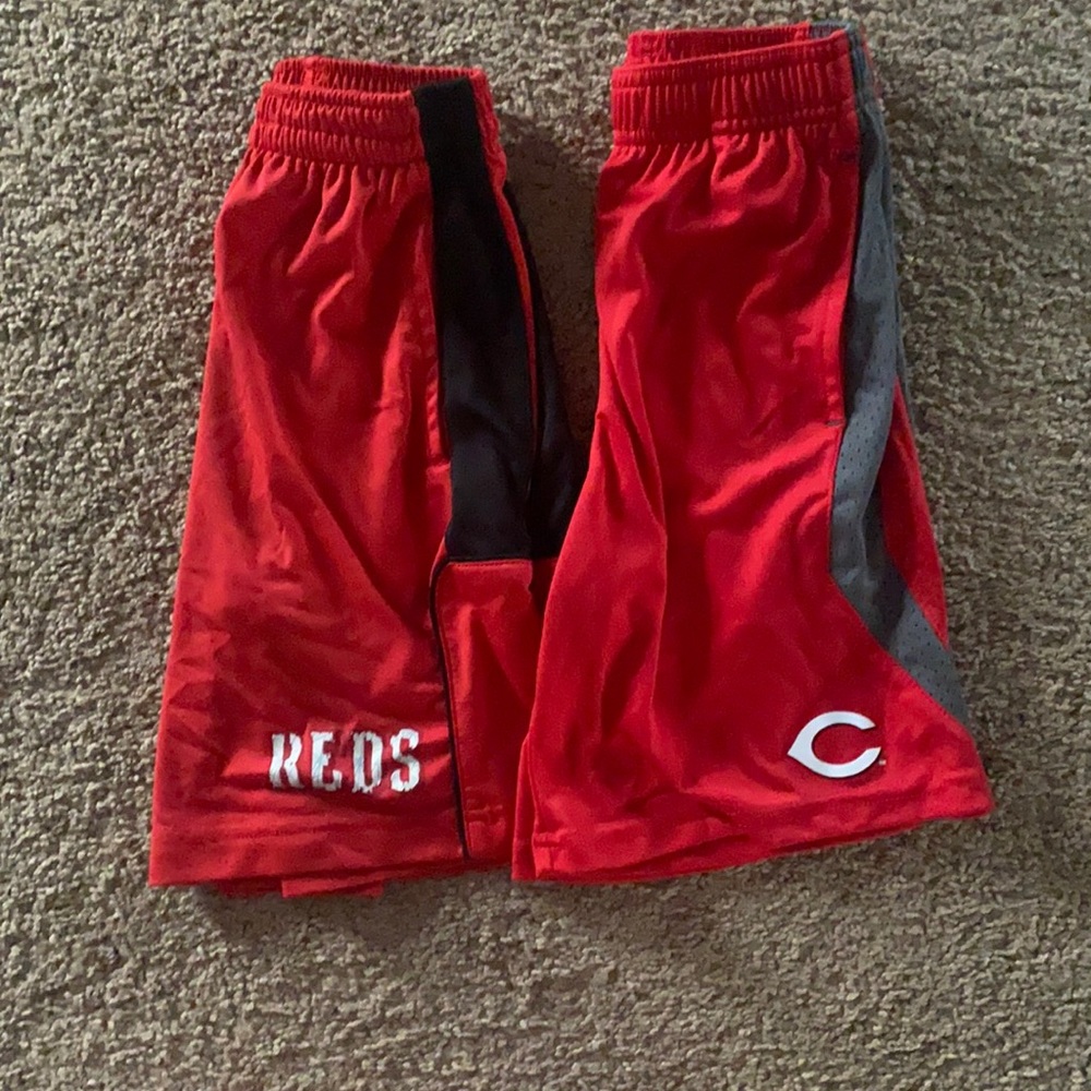 Boys Cincinnati Reds shorts
